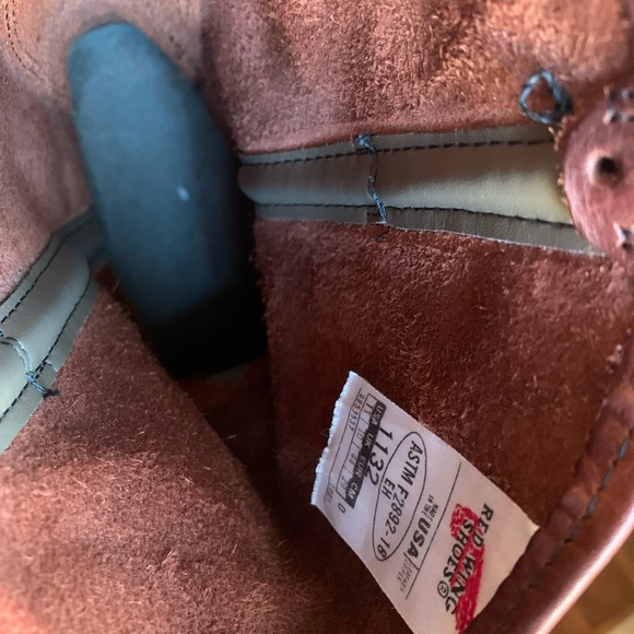 Red Wing Boots 1132 SUPERSOLE®MEN'S 11-INCH SOFT TOE PULL-ON SIZE 11 D. - Picture 7 of 8